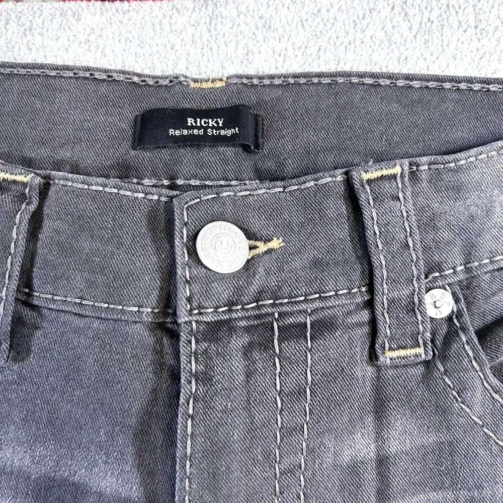 True Religion Ricky Relaxed Straight‎ Mens 36x34 Grey Big T Flap Pocket Jeans